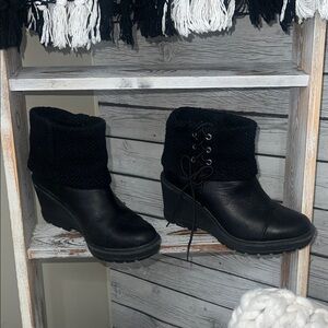 Timberland Chic Black Wedge Ankle Boots